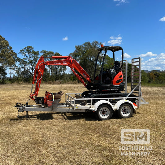 U25-3 (2.5Ton Excavator on Trailer)